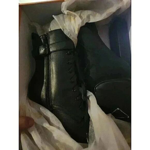 Public Desire Women's Hallucinate Black Pu Pocket Block Heel Boots Sz 6 NIB - Picture 6 of 7